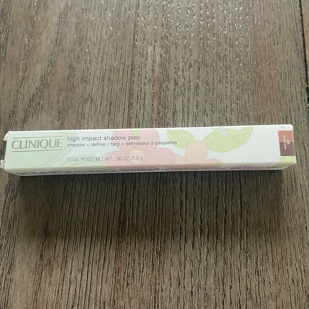 Double Latte Clinque High Impact Eyeshadow + Definer - Silver - Picture 4 of 5